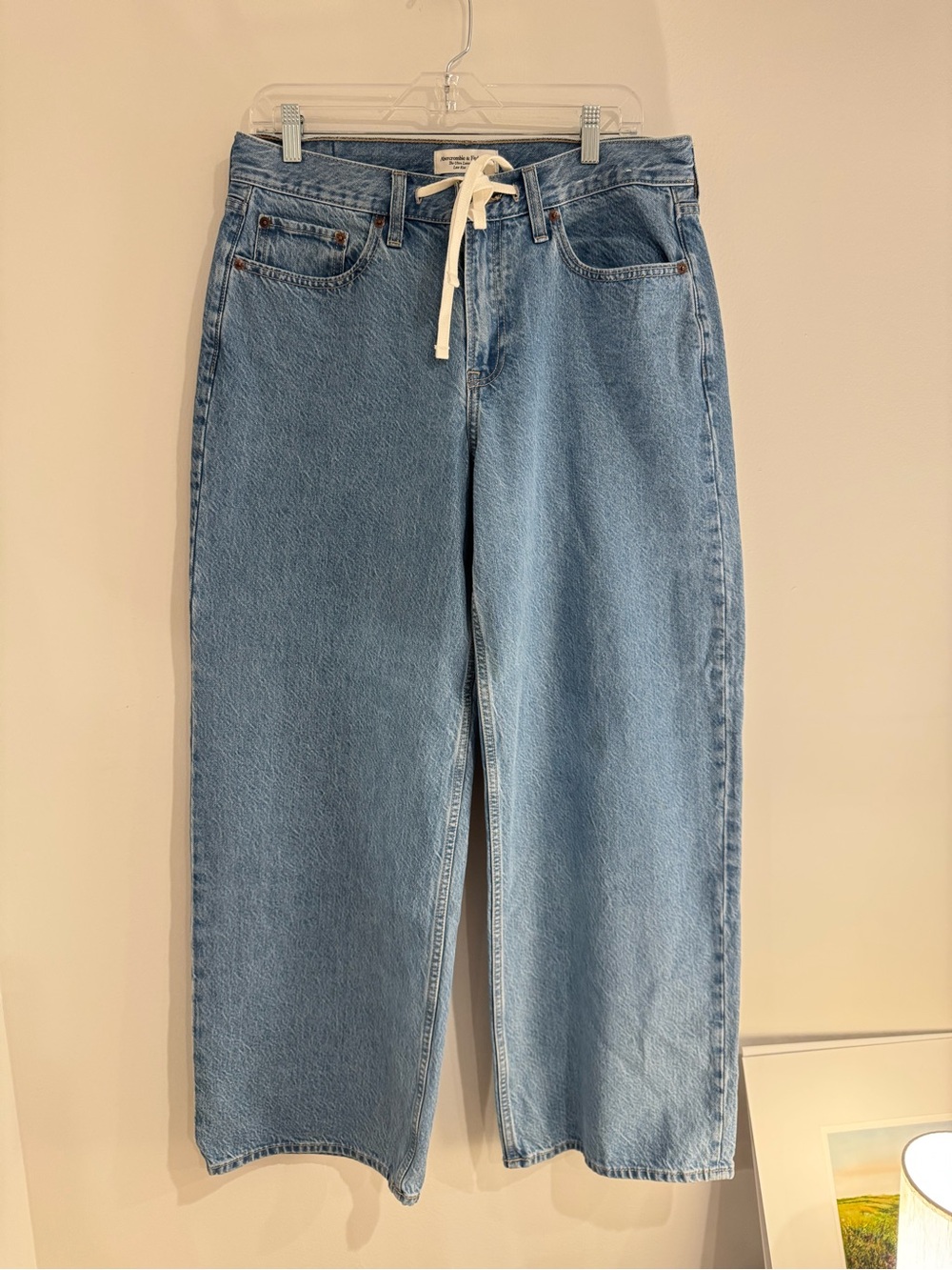 Abercrombie Light Blue Women's Straight-Leg Jeans with Drawstring Waist Size 30R